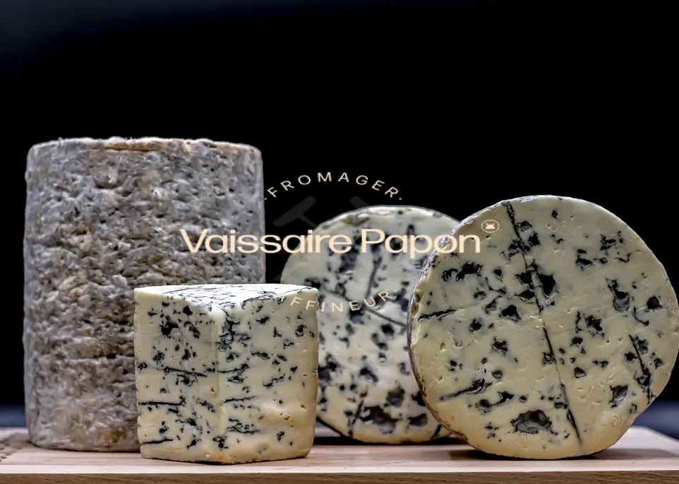 Vaissaire Papon Fourme d'Ambert Fermière AOP pâte persillée