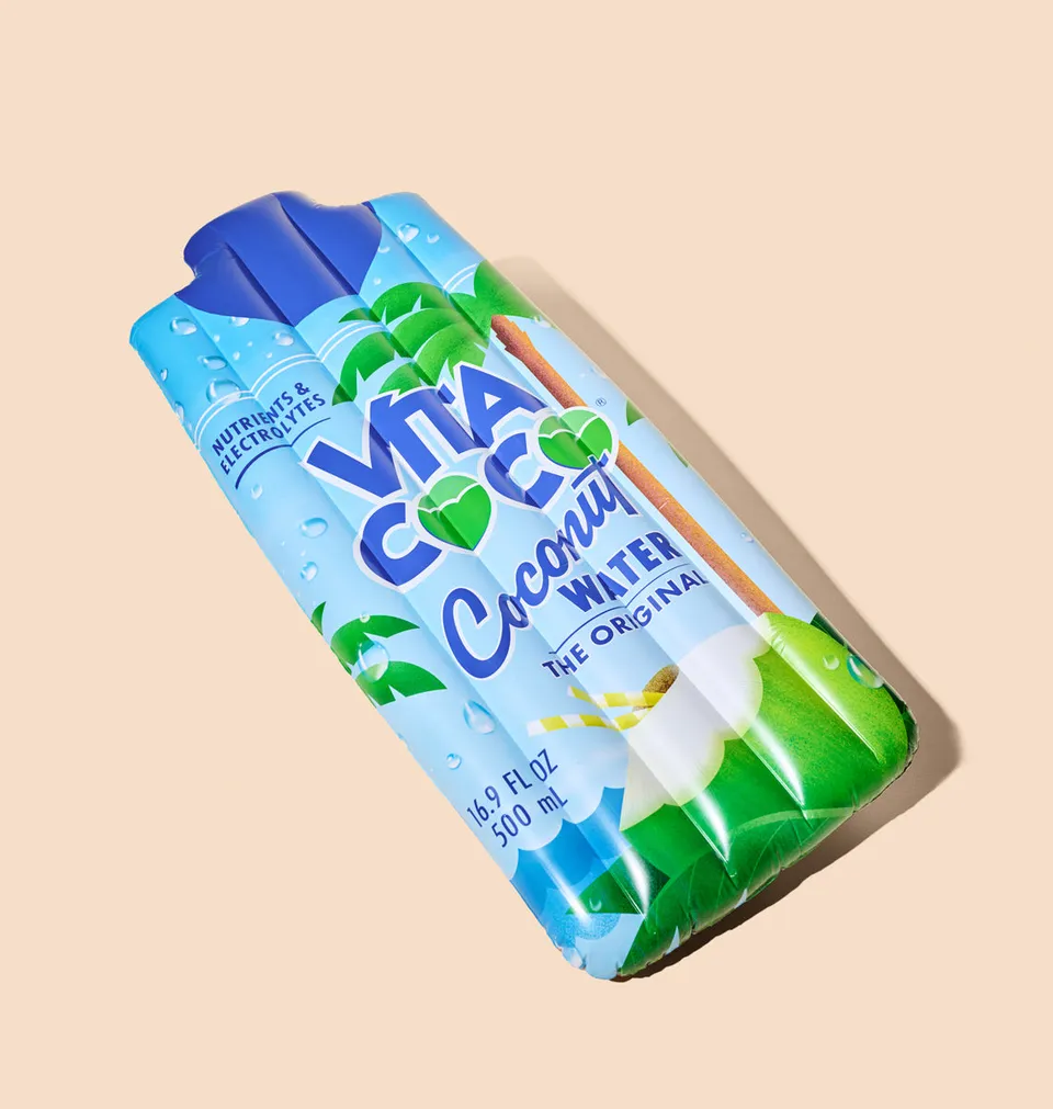 Vita Coco Bouée Piscine Réversible Eau de Coco Floatie