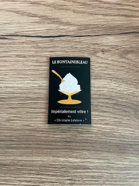 Les Terroirs de France Pins Le Fontainebleau goodies émaillé