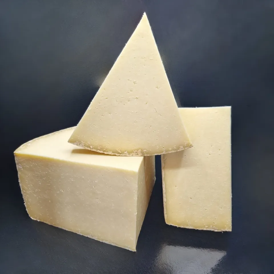 Vaissaire Papon Cantal Jeune AOP fromage pâte pressée
